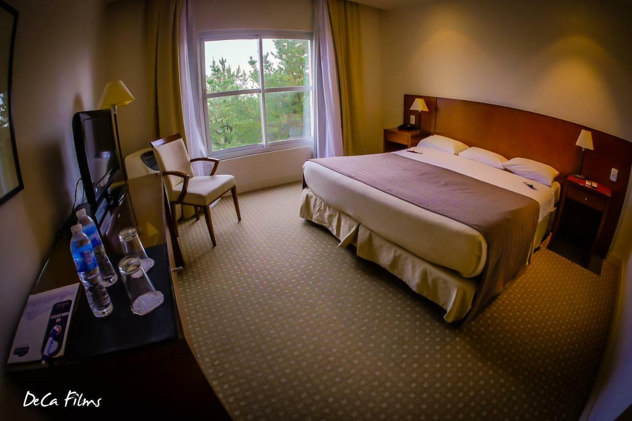 Elegance Hotel Tandil Cameră foto