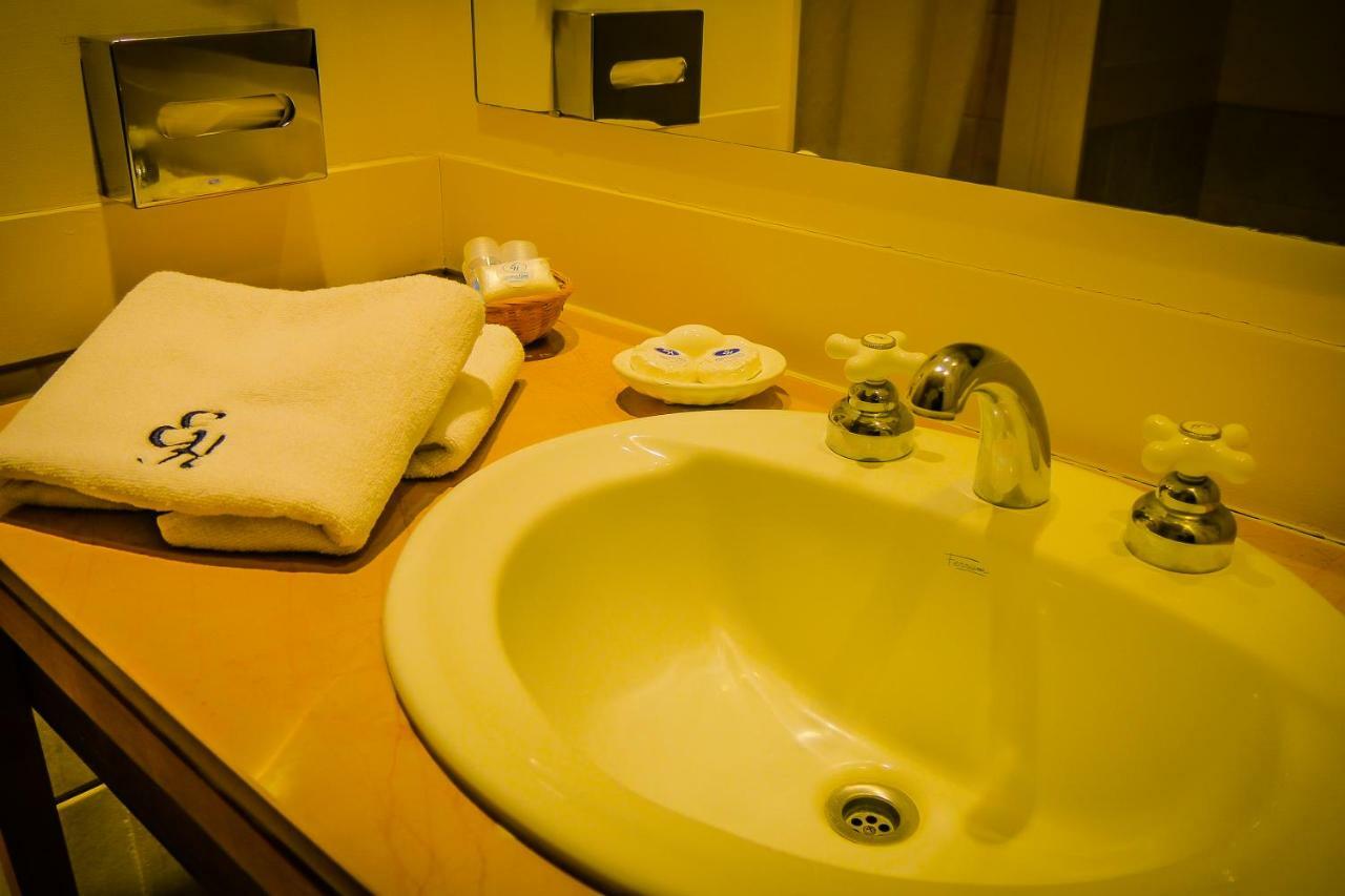 Elegance Hotel Tandil Cameră foto