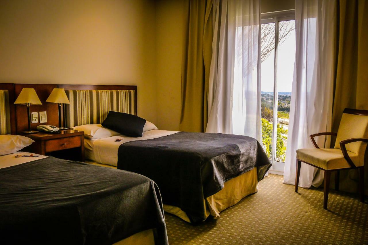 Elegance Hotel Tandil Cameră foto